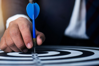 Andre de Barros Faria destaca como líderes estratégicos transformam desafios em oportunidades e resultados duradouros.