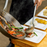 Viajar pelo Brasil é mergulhar na riqueza da gastronomia e da identidade cultural, experiência valorizada por Kelsem Ricardo Rios Lima.