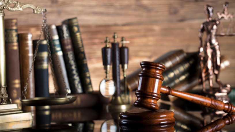 Hebron Costa Cruz de Oliveira afirma que os clássicos formam base sólida para um raciocínio jurídico mais profundo.