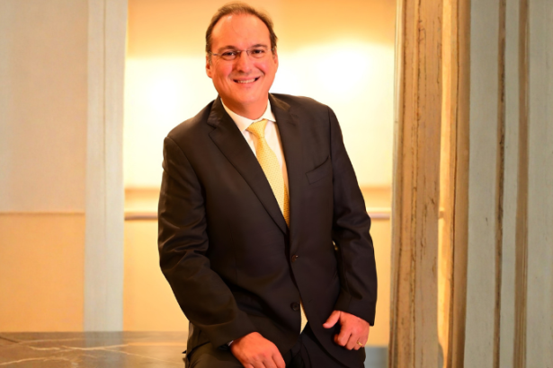 Rodrigo Gonçalves Pimentel explica se a recuperação judicial pode suspender execuções fiscais e quais são os limites jurídicos dessa medida no processo.